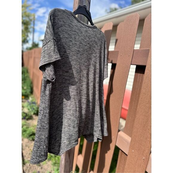 Juicy shirt size large gray peekaboo bnwt and hanger - Picture 7 of 13